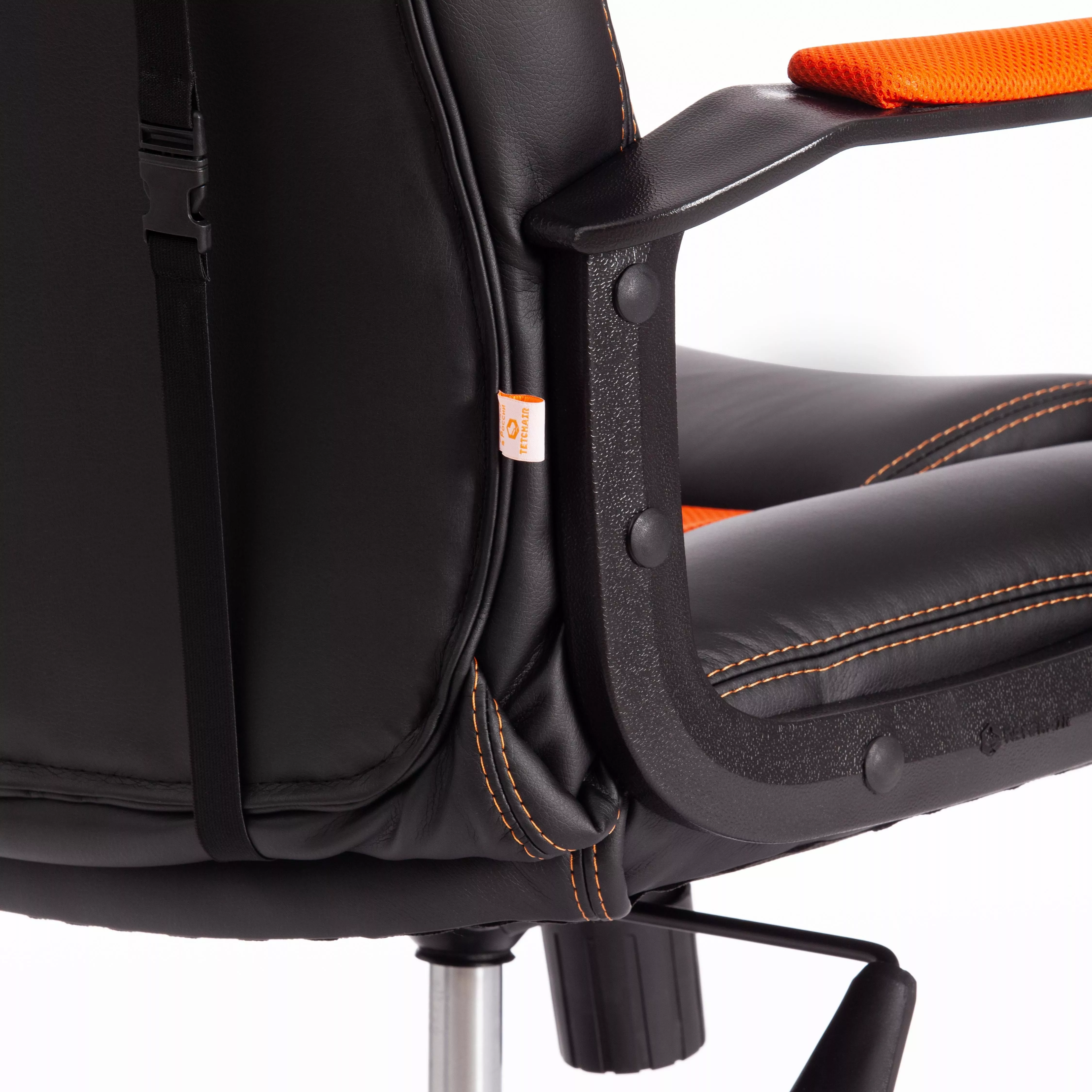 Кресло DRIVER (22) экокожа черный / оранжевый