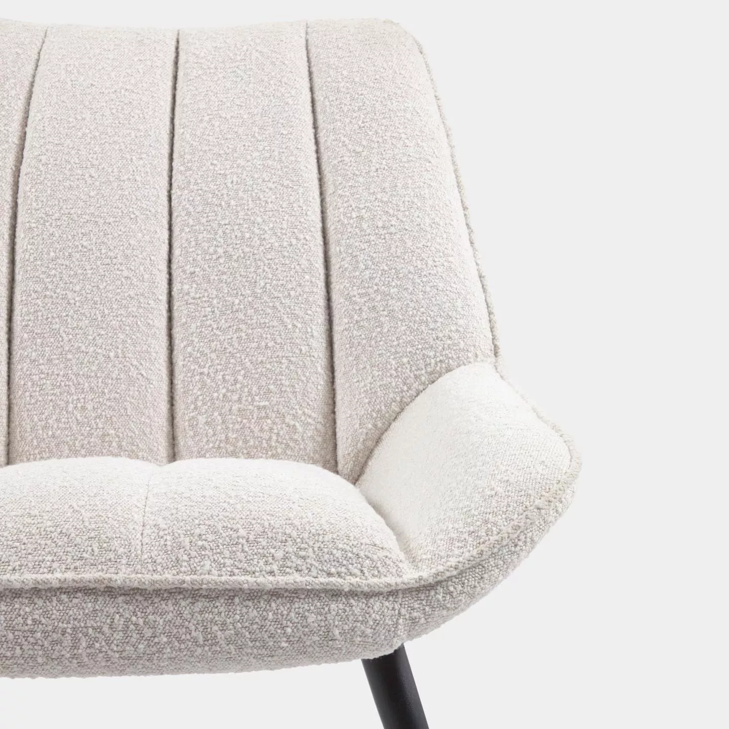 Кресло La Forma Marline из белой ткани букле