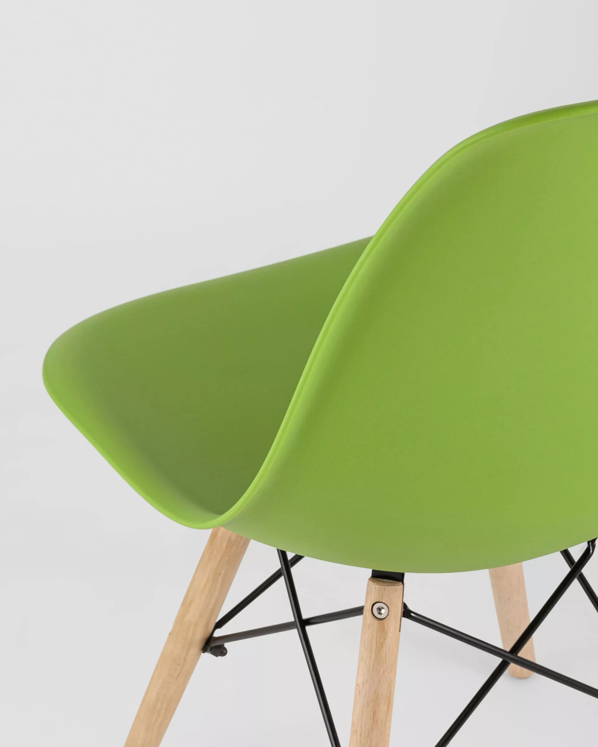 Комплект стульев Eames Style DSW зеленый x4 шт