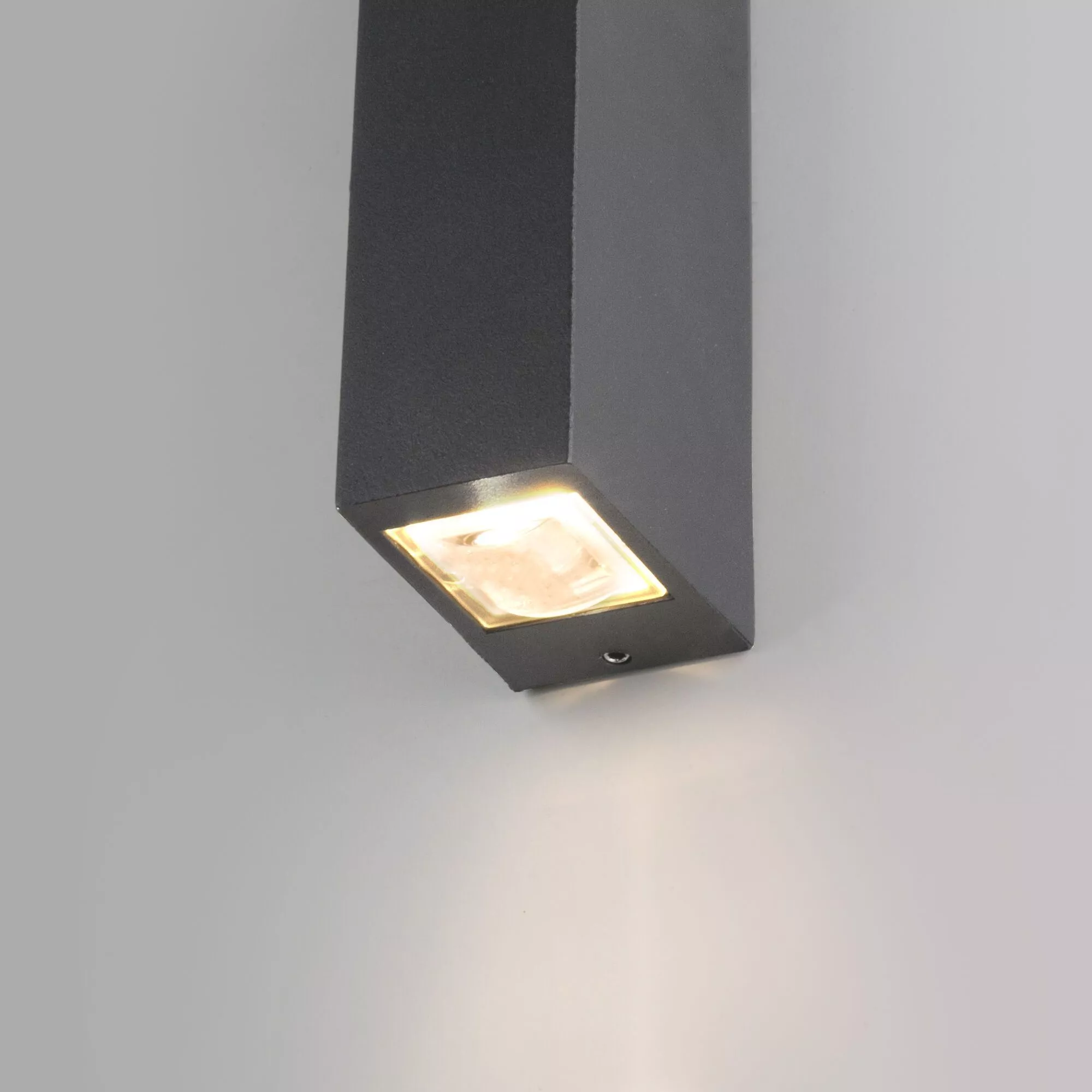 Уличный настенный светильник Elektrostandard Blaze 35136/W серый