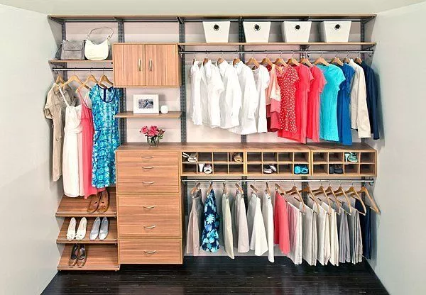 Neatly-organized-closet[1].jpg