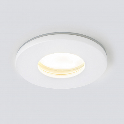 Точечный влагозащищенный светильник Elektrostandard Flickr 125 MR16 Белый